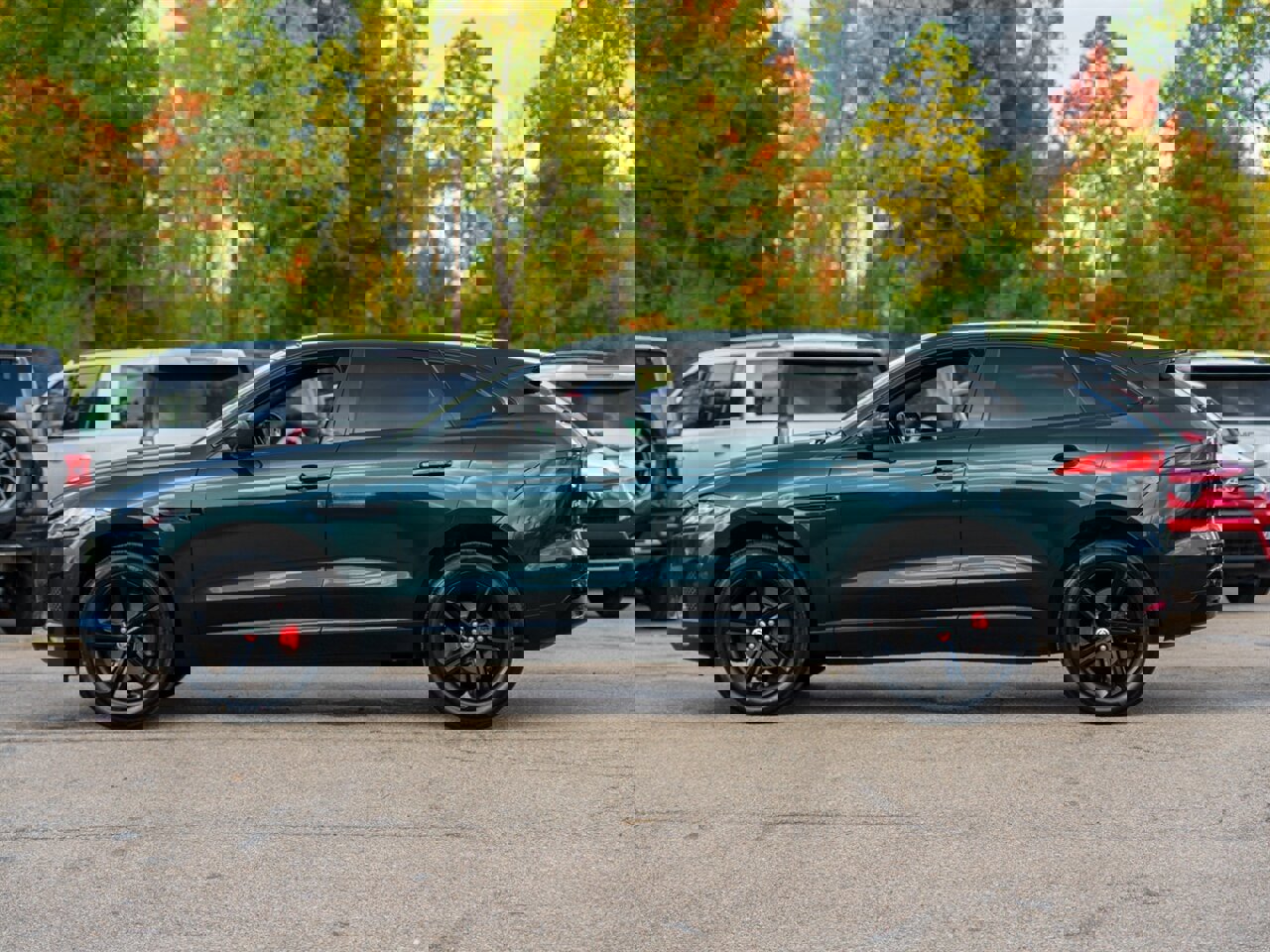 Used 2018 Jaguar F-PACE S image 8