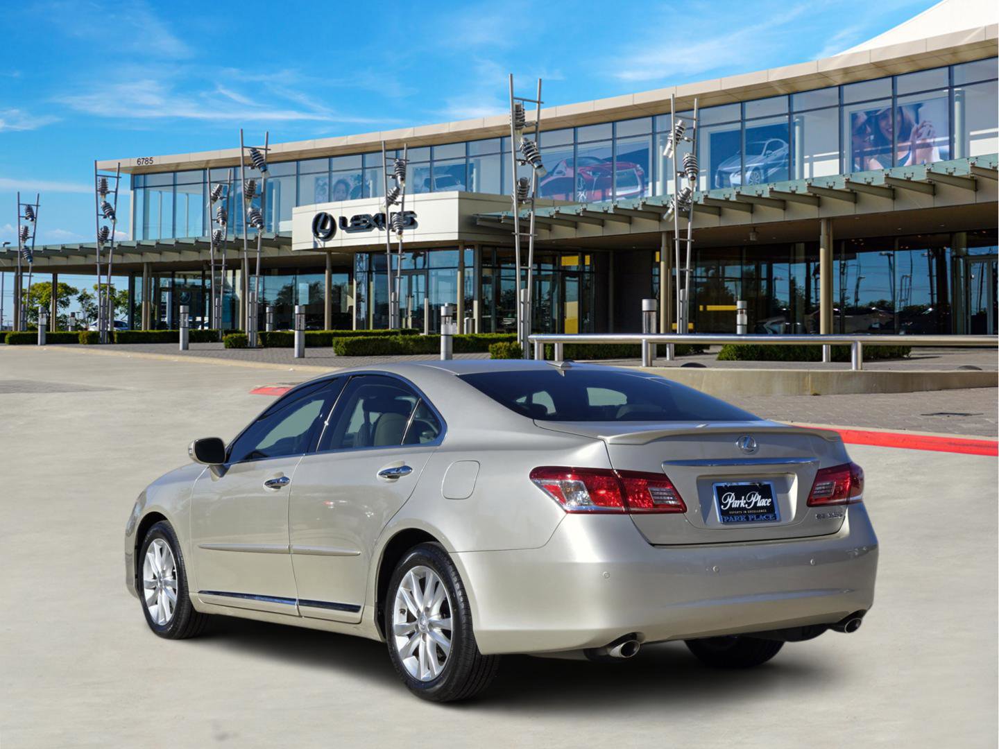 Used 2011 Lexus ES 350 image 4