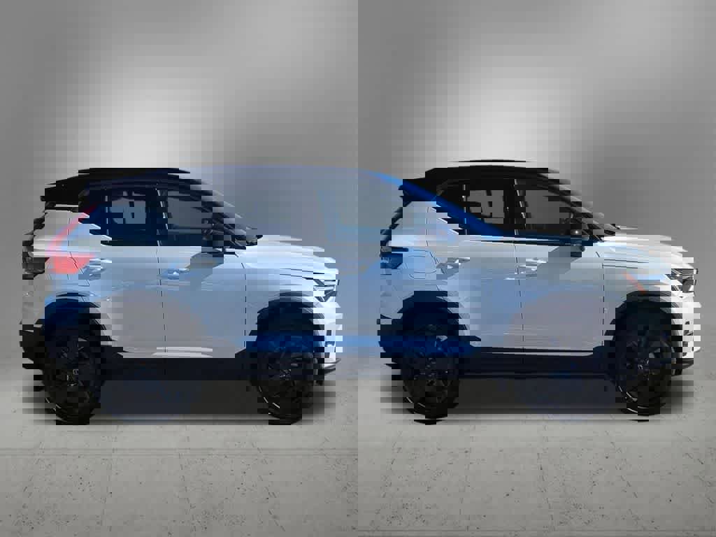 Used 2026 Volvo XC40 B5 Ultra w/ Climate Package image 7