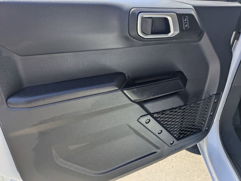 Used 2025 Ford Bronco Big Bend image 15