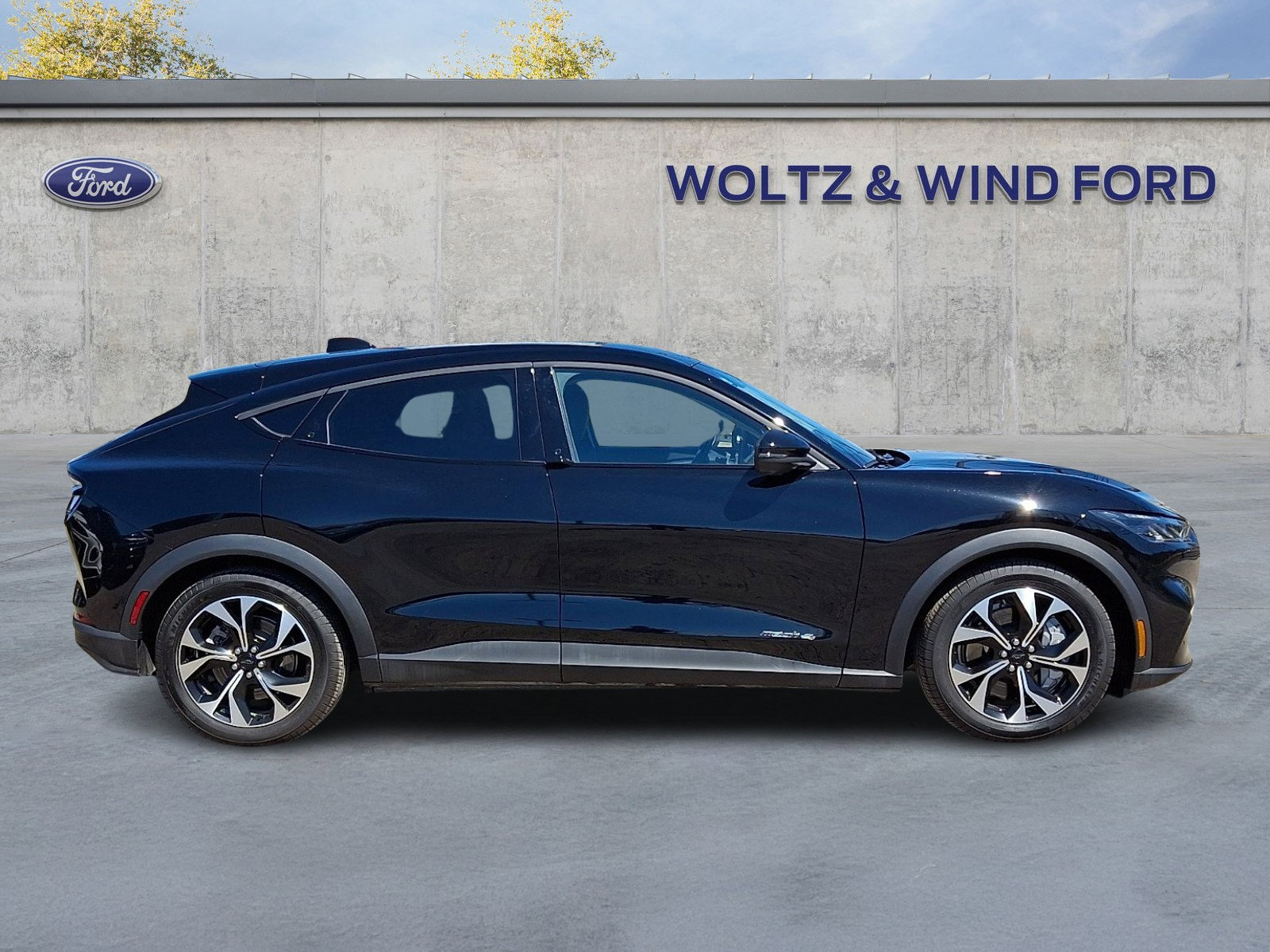 Used 2025 Ford Mustang Mach-E Select w/ Comfort Package Lite image 7