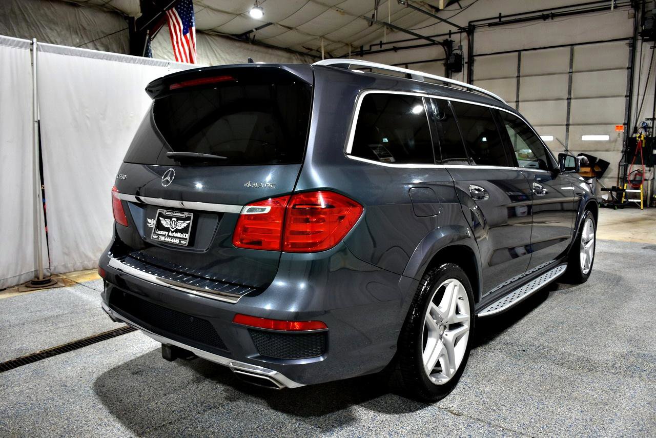 Used 2015 Mercedes-Benz GL 550 4MATIC w/ Accessory Chrome Package image 6