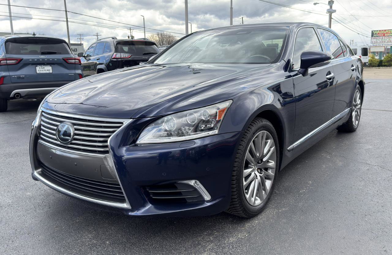Used 2013 Lexus LS 460 L w/ Ultra Luxury Pkg image 6