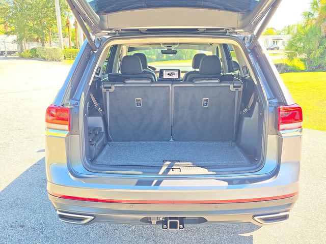 Used 2025 Volkswagen Atlas SE w/ Panoramic Sunroof Package FWD image 5