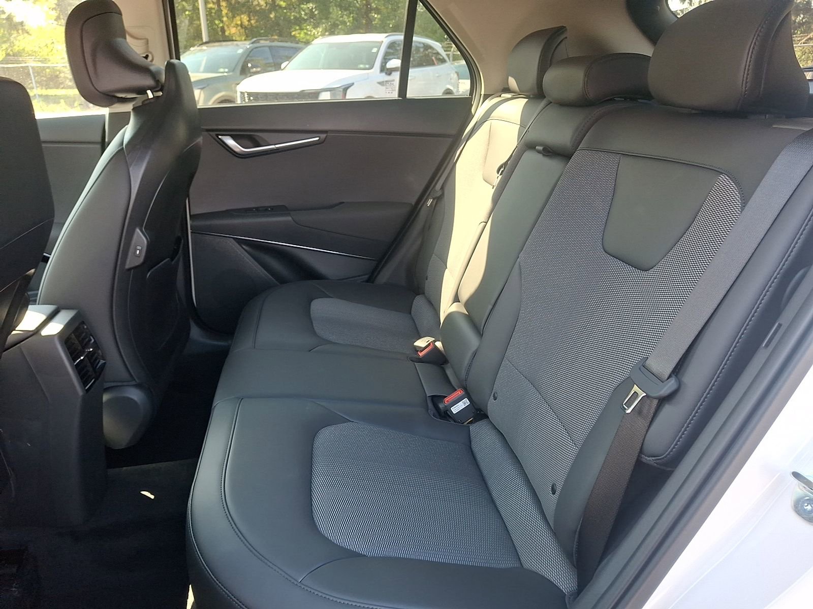 New 2025 Kia Niro EX w/ EX Cold Weather Package image 11