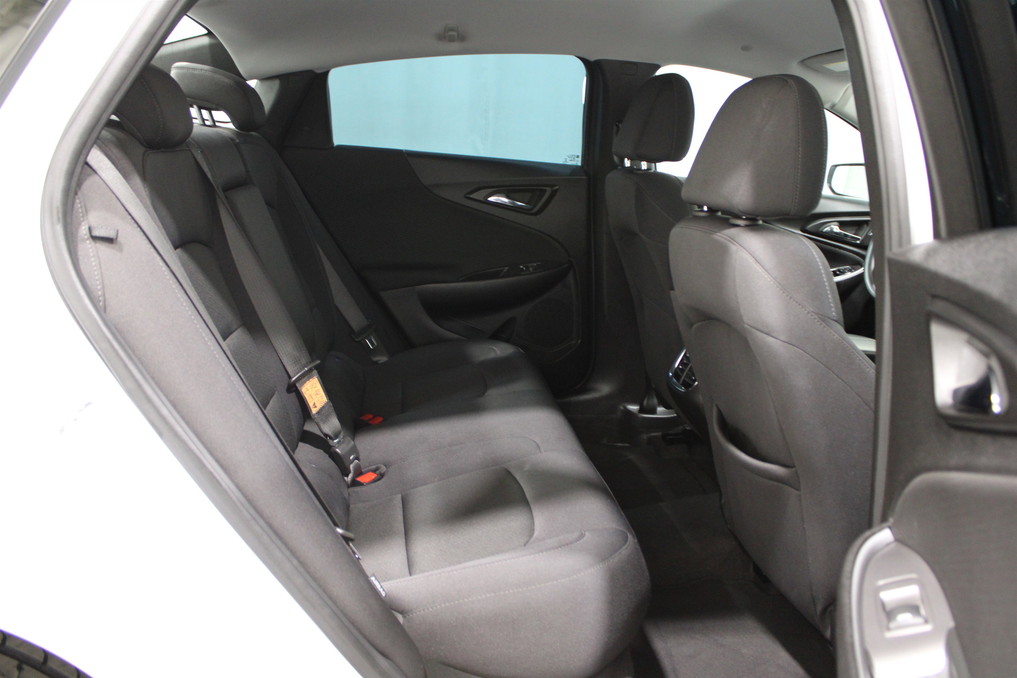 Used 2024 Chevrolet Malibu LT image 28