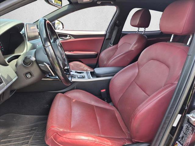Used 2018 Kia Stinger GT1 RWD image 11