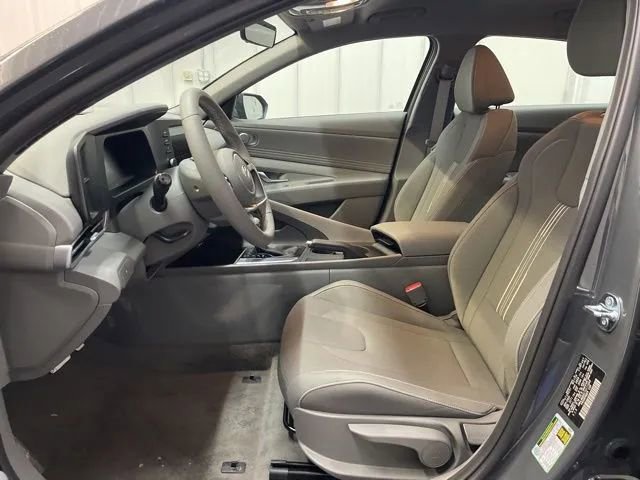 Used 2026 Hyundai Elantra Sport image 10