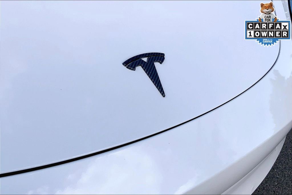 Used 2023 Tesla Model Y Performance image 29