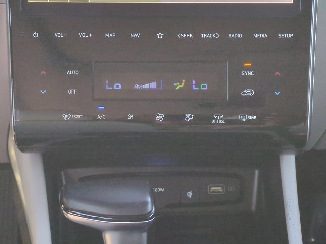Used 2024 Hyundai Tucson SEL w/ Convenience Package FWD image 19