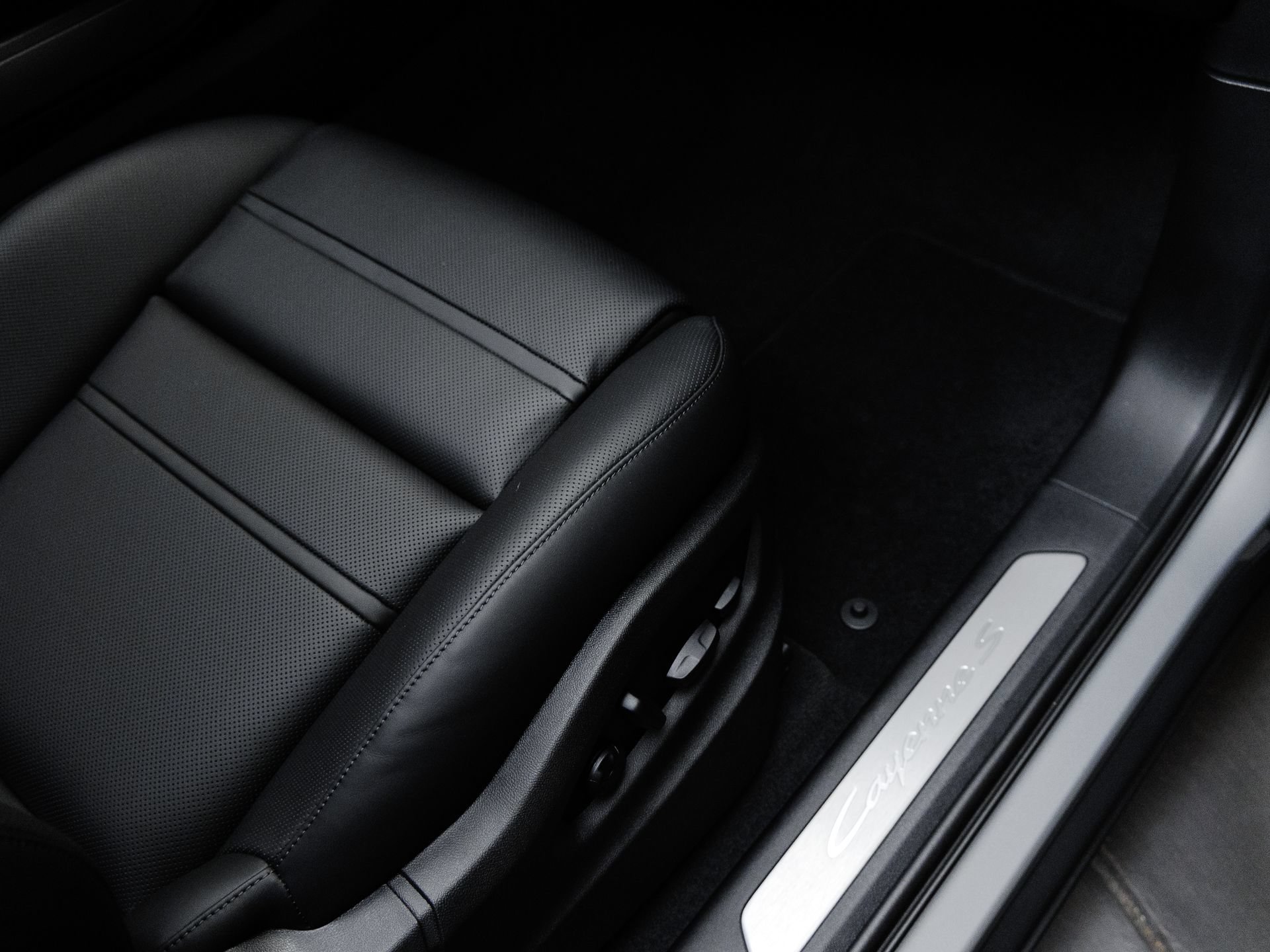 New 2026 Porsche Cayenne S AWD/4WD image 41