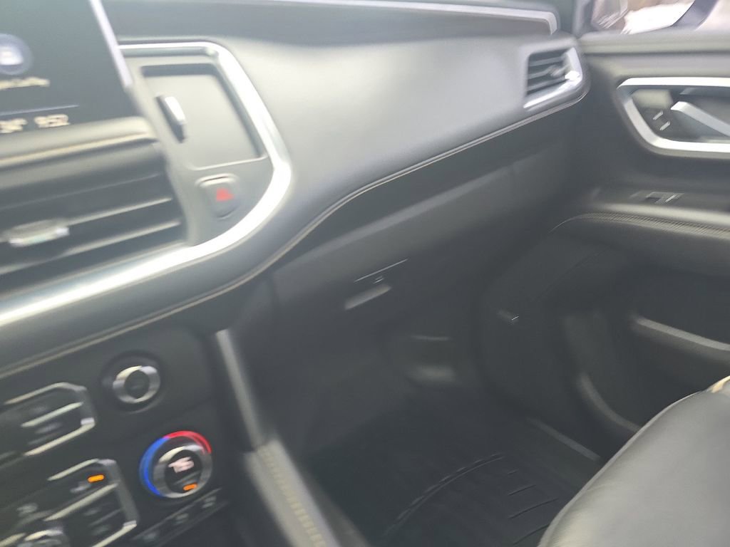 Used 2021 Chevrolet Tahoe Premier AWD/4WD image 38