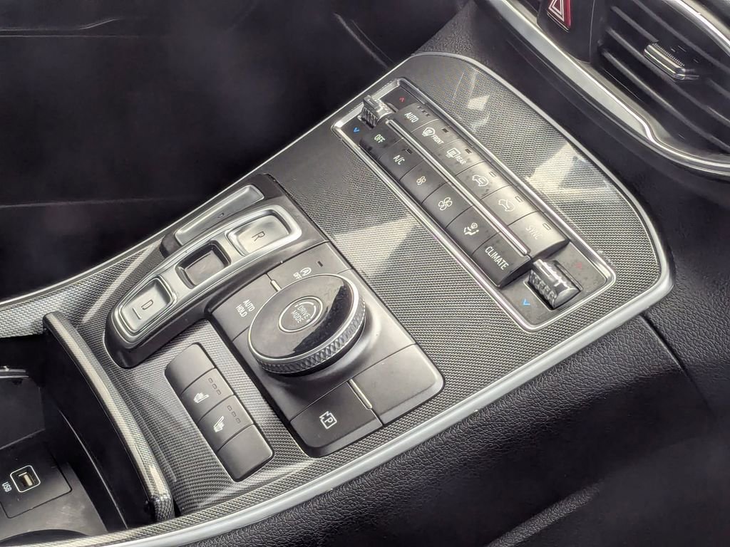 Used 2021 Hyundai Santa Fe SEL w/ Convenience Package image 12