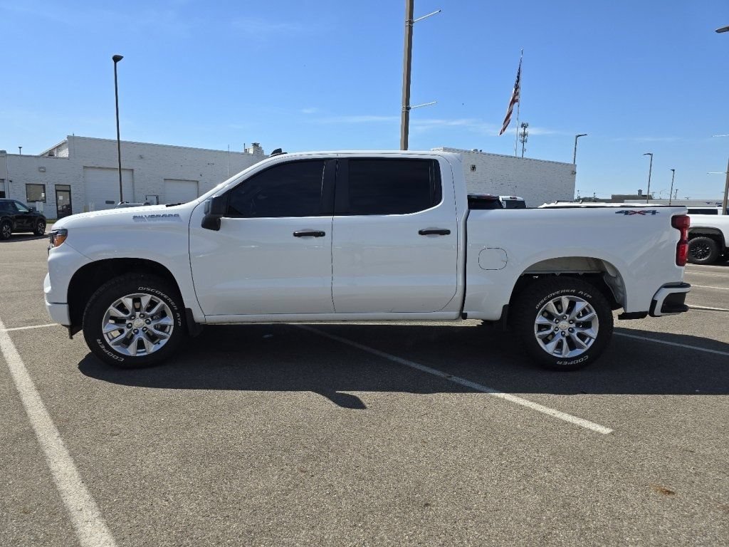 Used 2023 Chevrolet Silverado 1500 Custom AWD/4WD image 13
