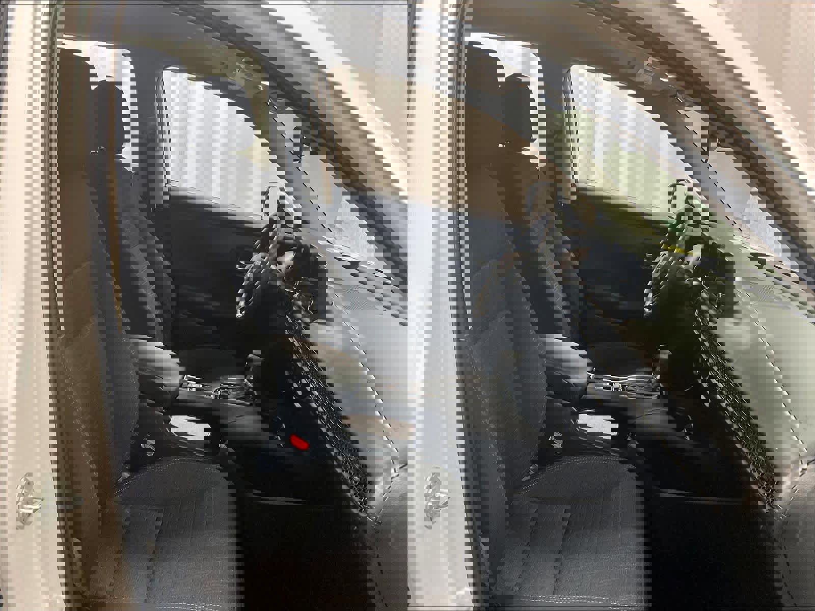 Used 2025 Honda HR-V LX image 11