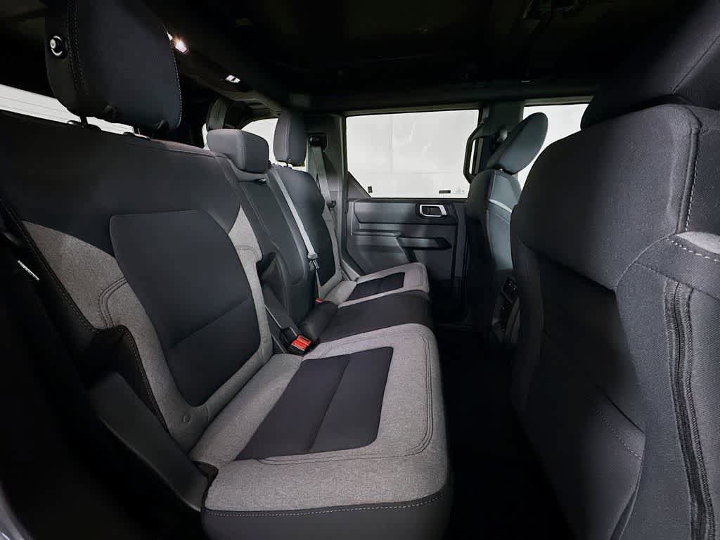 New 2025 Ford Bronco 4-Door AWD/4WD image 29