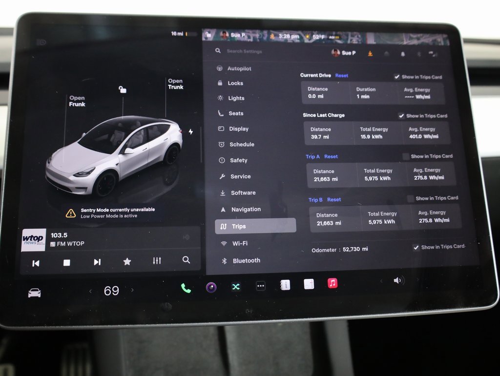 Used 2023 Tesla Model Y Performance image 18