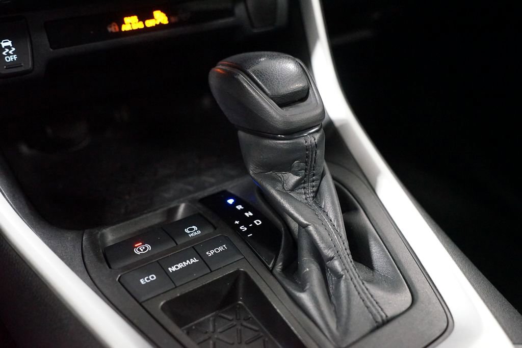 Certified 2023 Toyota RAV4 LE image 21