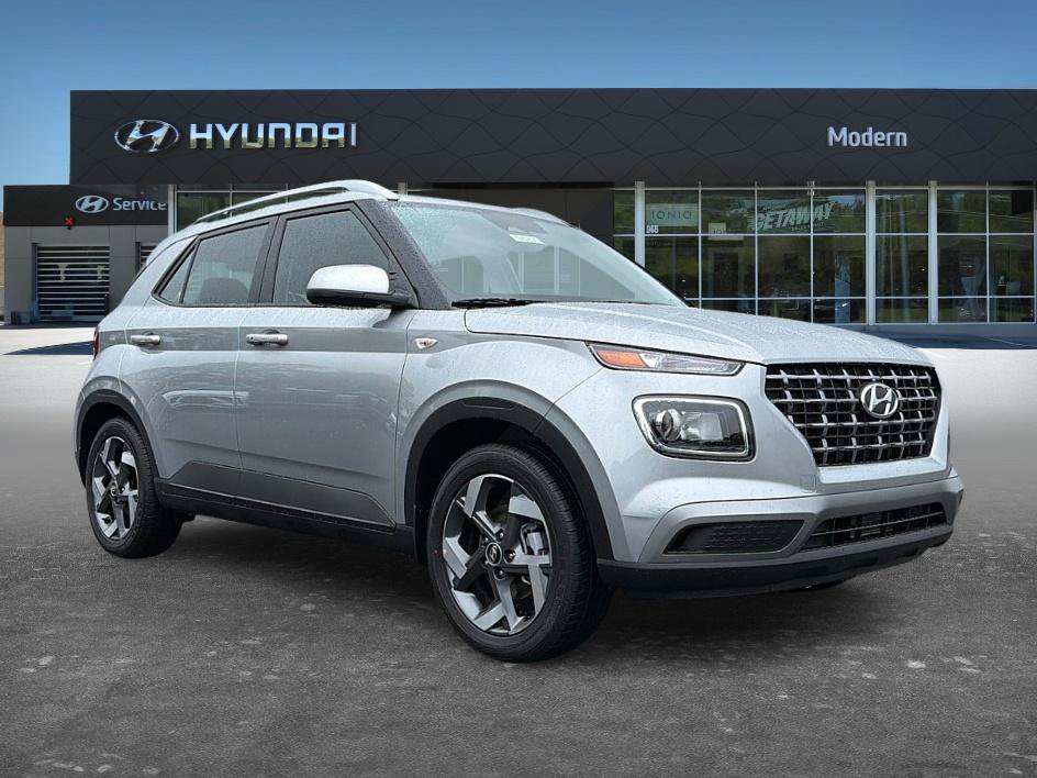 New 2026 Hyundai Venue SEL FWD image 2