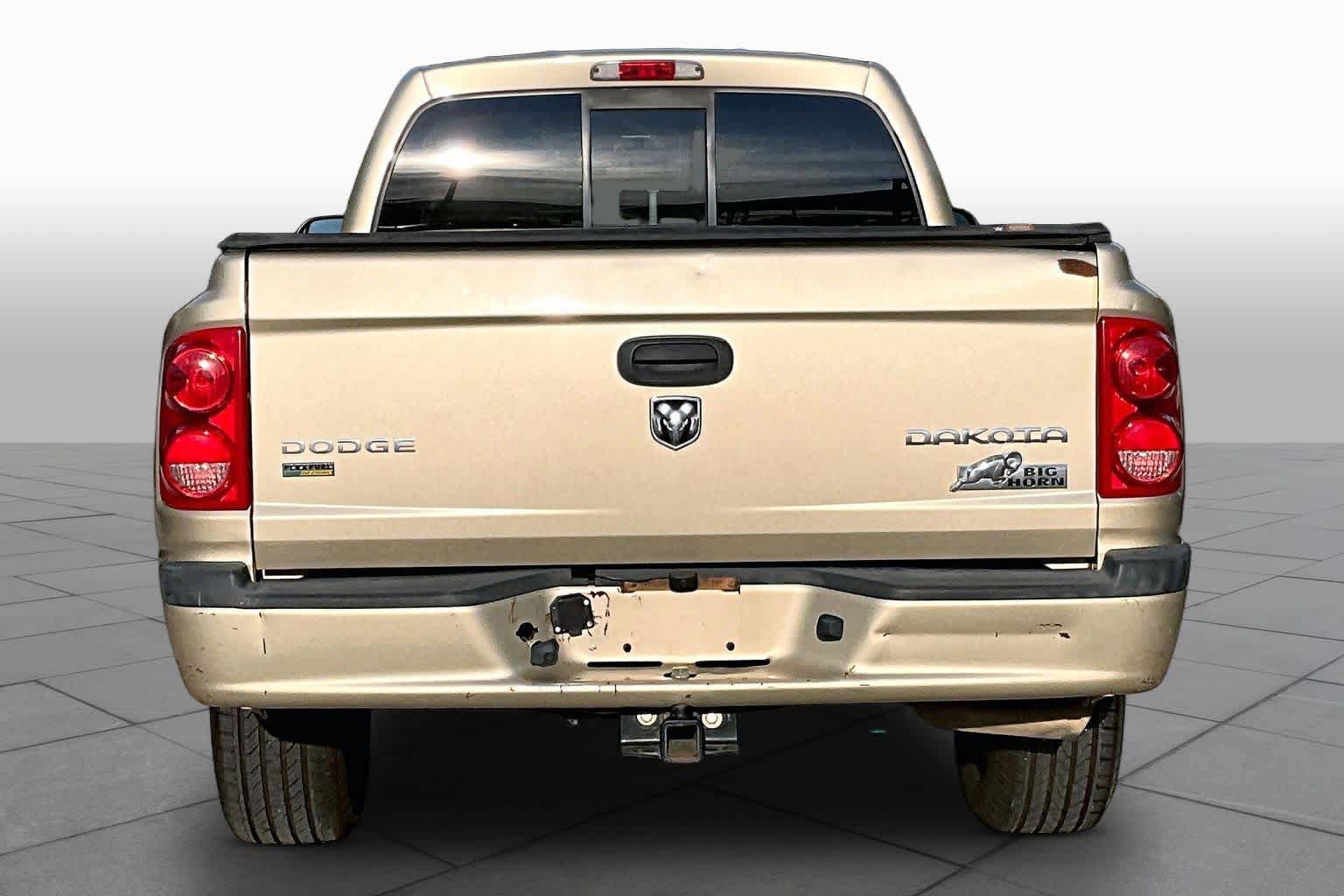 Used 2011 Dodge Dakota Big Horn w/ Convenience Group RWD image 4