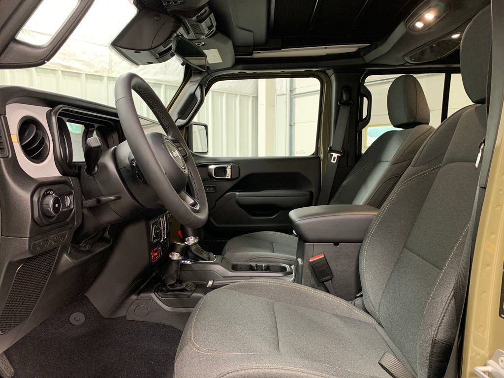 Used 2026 Jeep Wrangler Unlimited Sport AWD/4WD image 17