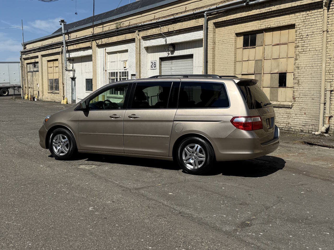 Used 2005 Honda Odyssey EX-L image 4