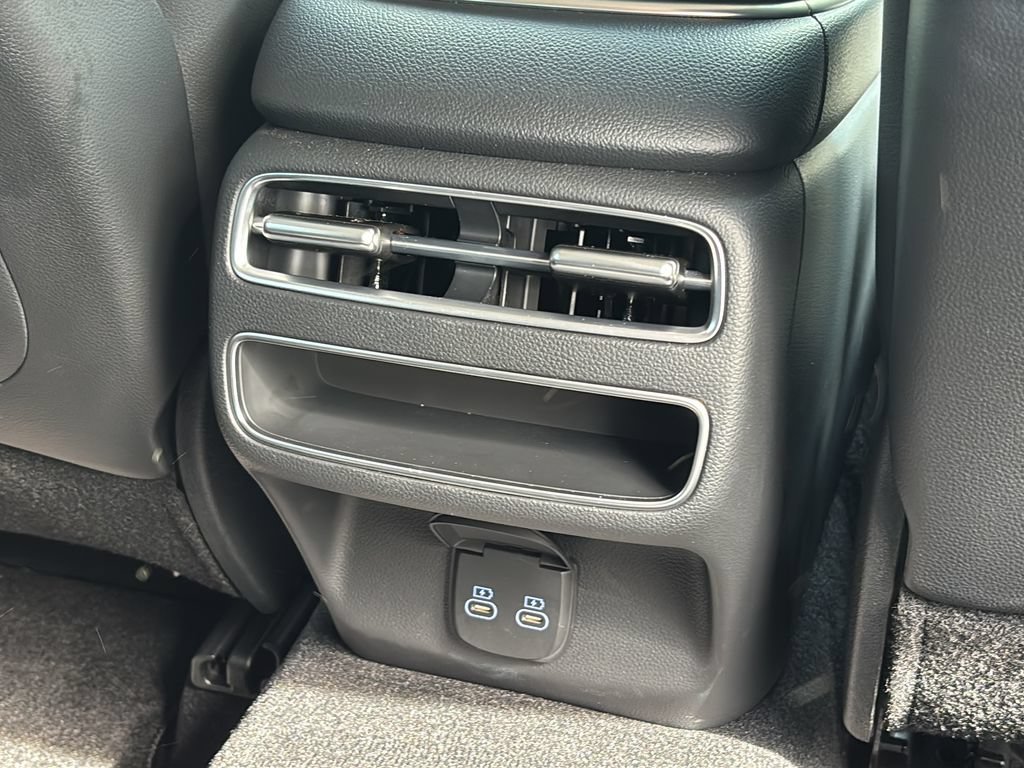 Certified 2026 Genesis GV70 2.5T AWD/4WD image 38