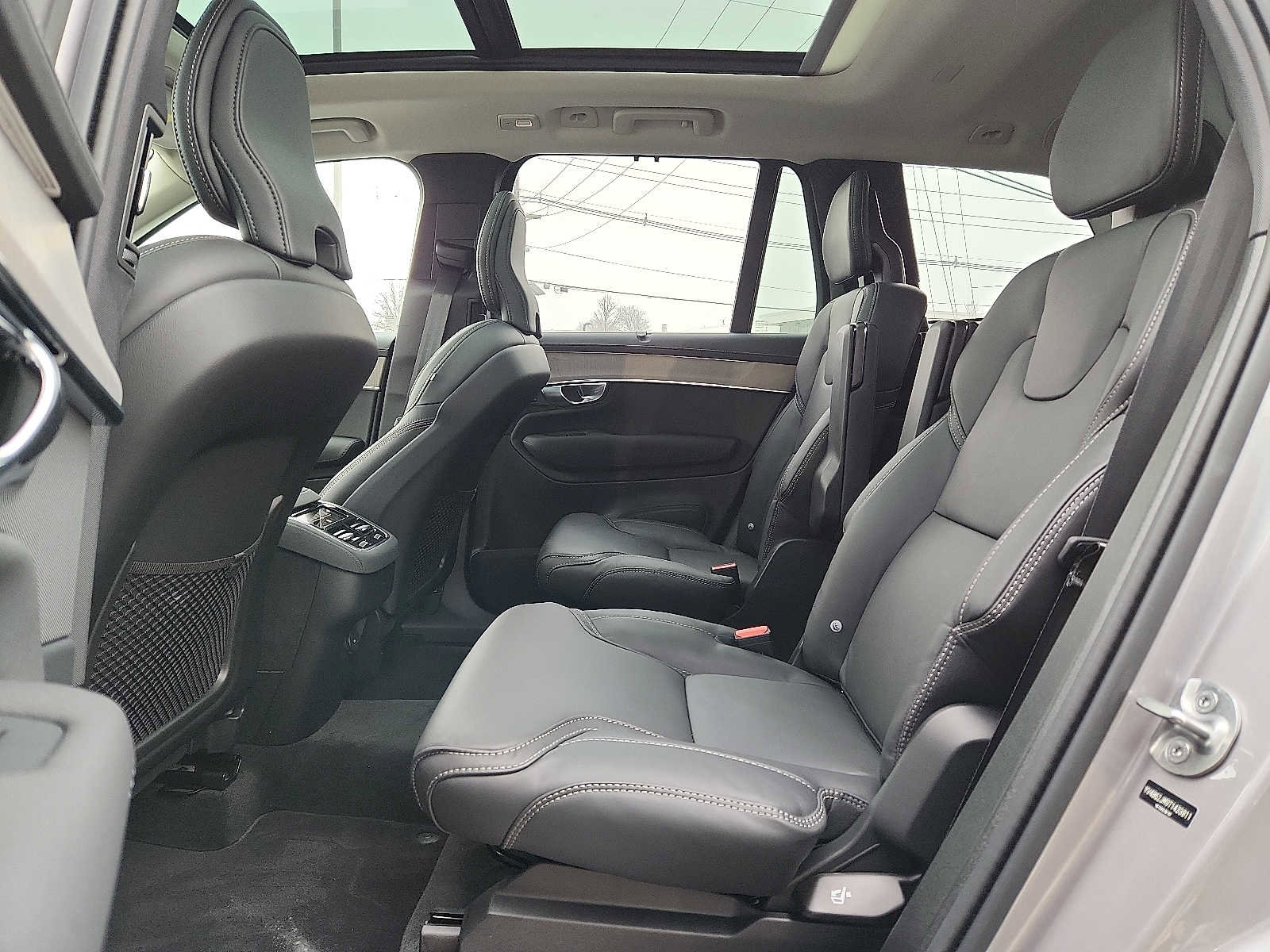 Used 2026 Volvo XC90 B6 Ultra w/ Protection Package Premier image 10