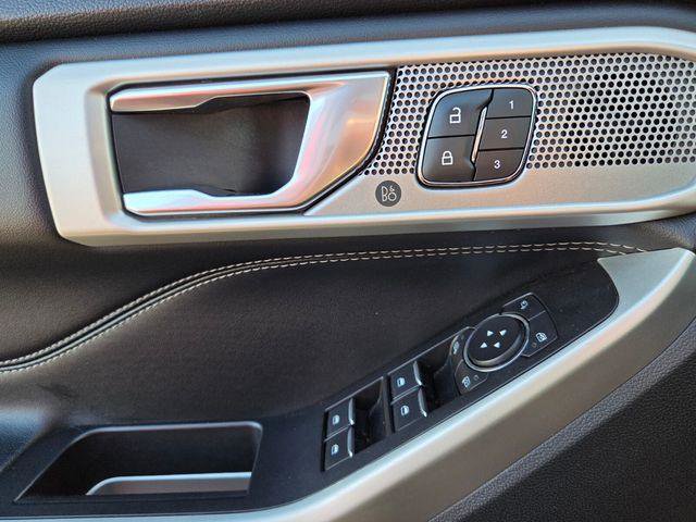 Used 2020 Ford Explorer Limited w/ Class III Trailer Tow Package image 46