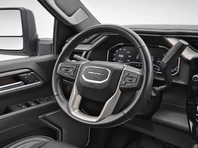 Used 2025 GMC Sierra 2500 Denali w/ Technology Package AWD/4WD image 26