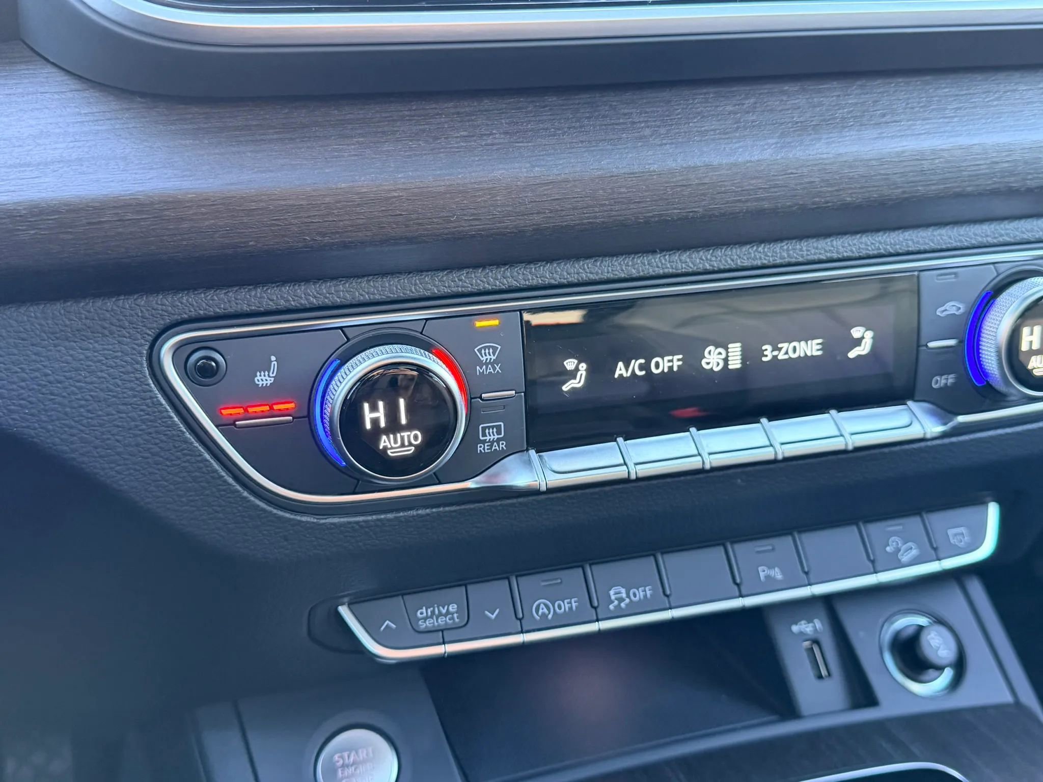 Used 2024 Audi Q5 2.0T Premium w/ Convenience Package image 19