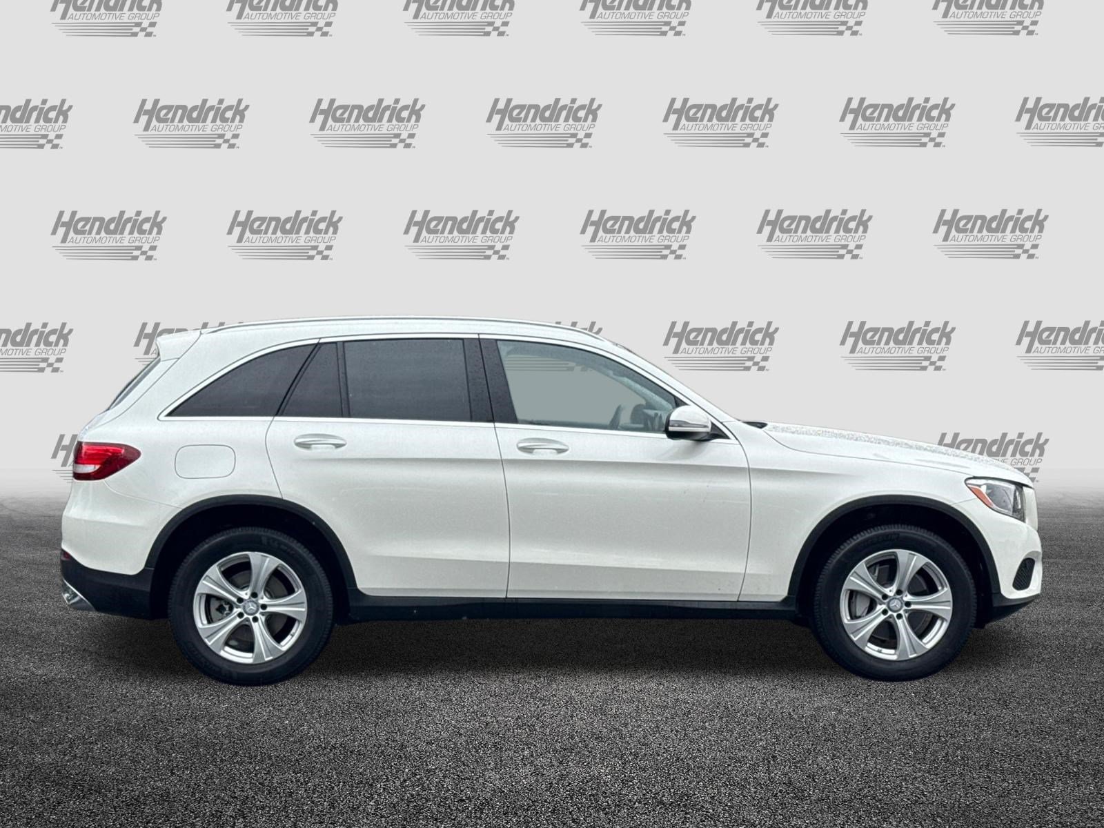 Used 2016 Mercedes-Benz GLC 300 4MATIC image 3