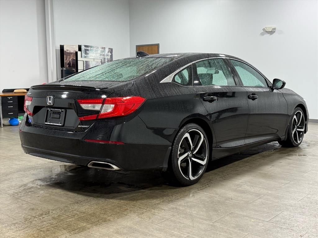 Used 2022 Honda Accord Sport image 4