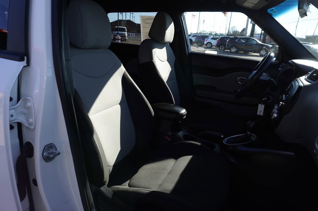 Used 2019 Kia Soul image 27