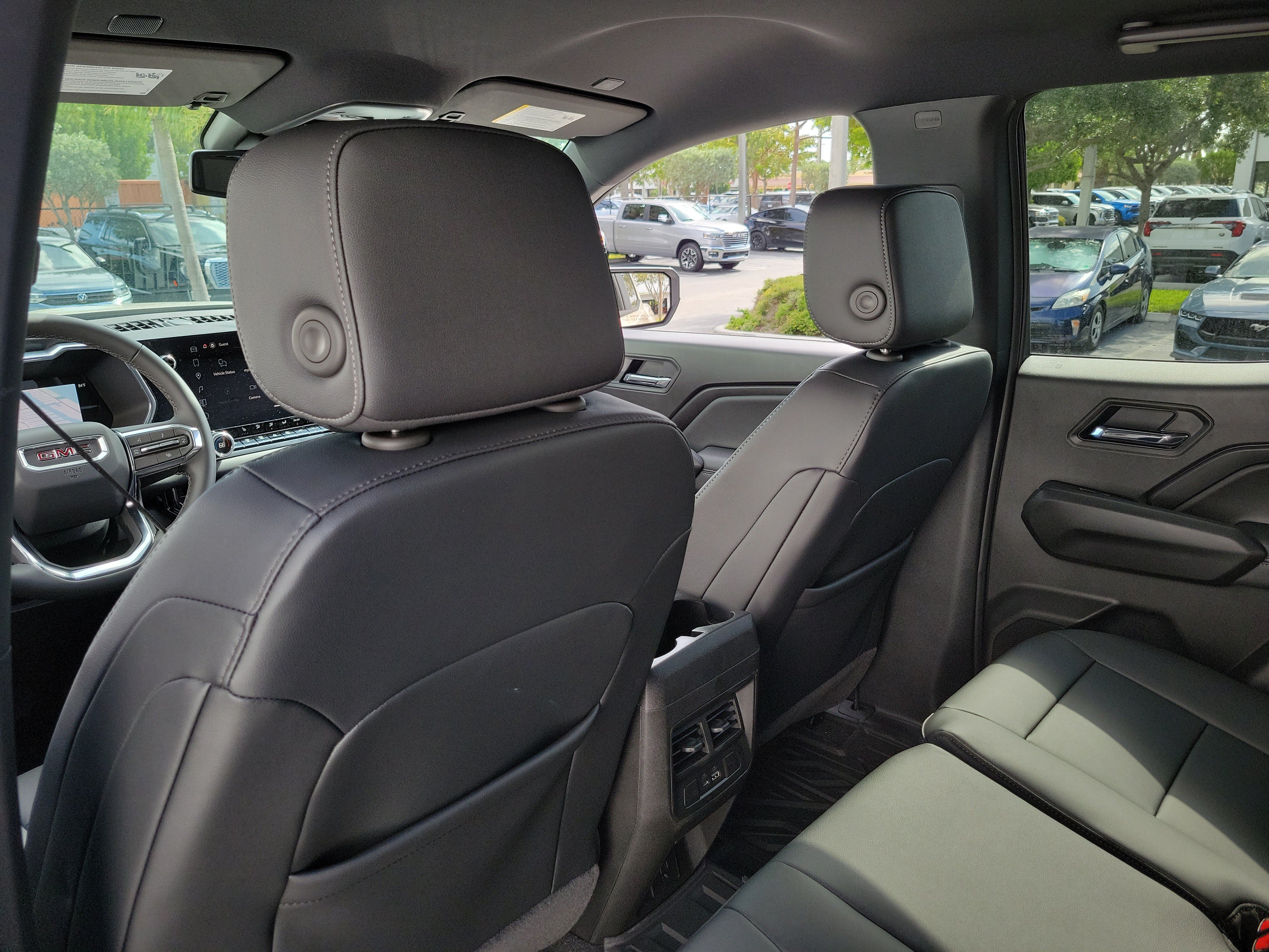 New 2026 GMC Canyon Elevation w/ Convenience Package RWD image 13