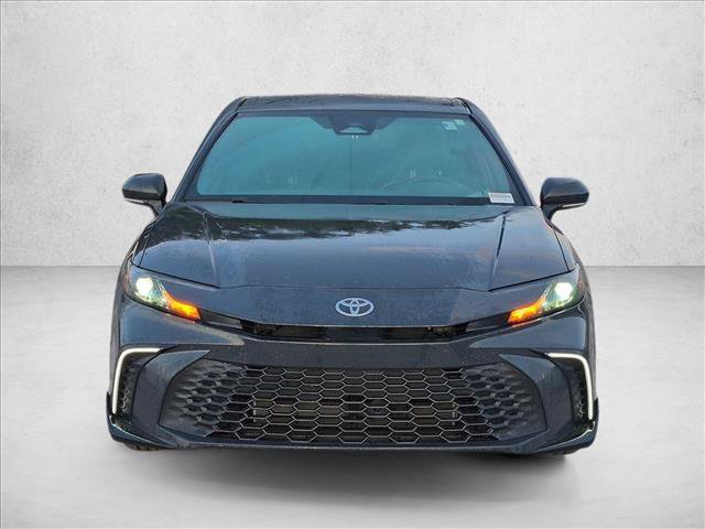 Used 2025 Toyota Camry SE w/ Multimedia Upgrade Package FWD video 2