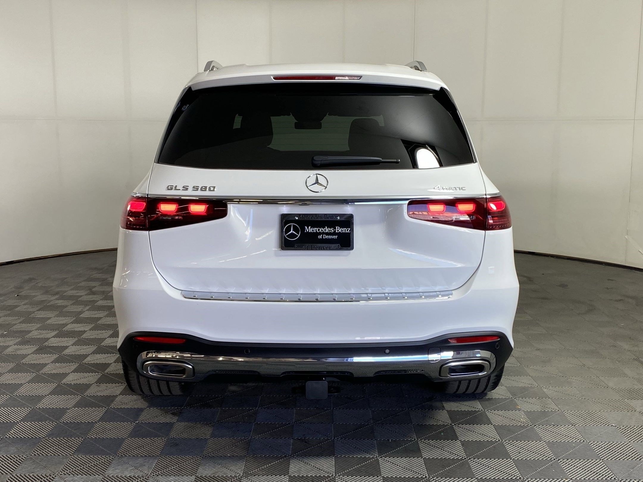 New 2025 Mercedes-Benz GLS 580 4MATIC image 9