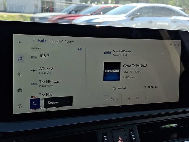 Used 2025 Lexus ES 350 w/ Premium Package FWD image 17