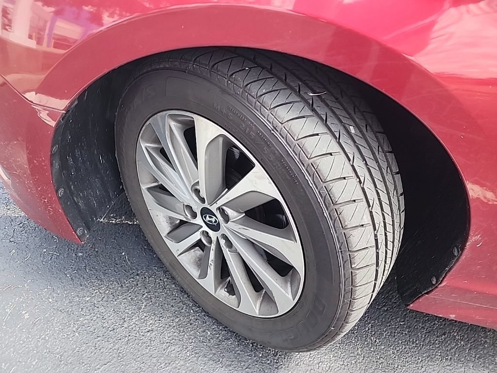 Used 2015 Hyundai Sonata Sport FWD image 11