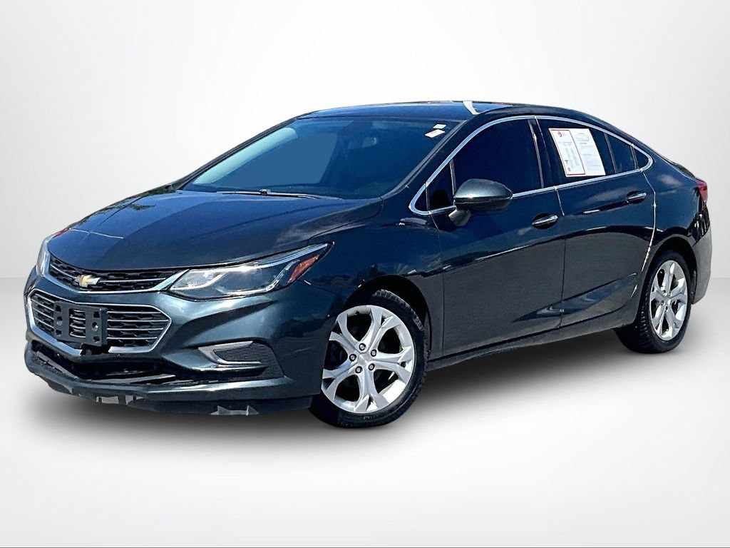Used 2017 Chevrolet Cruze Premier FWD image 2