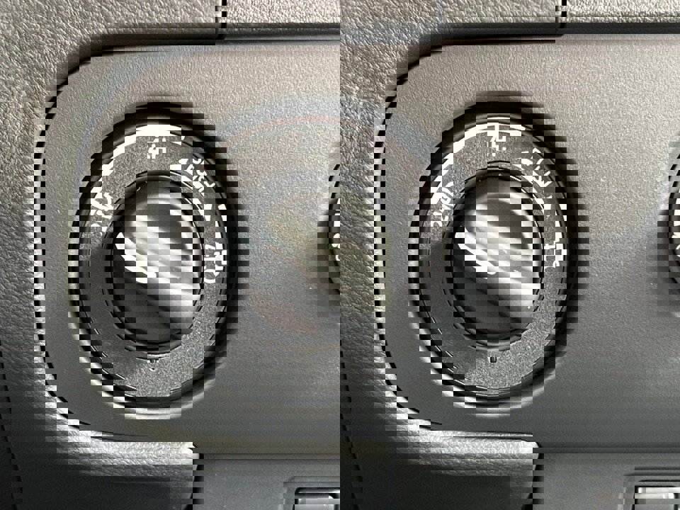 New 2026 Nissan Frontier SV image 24