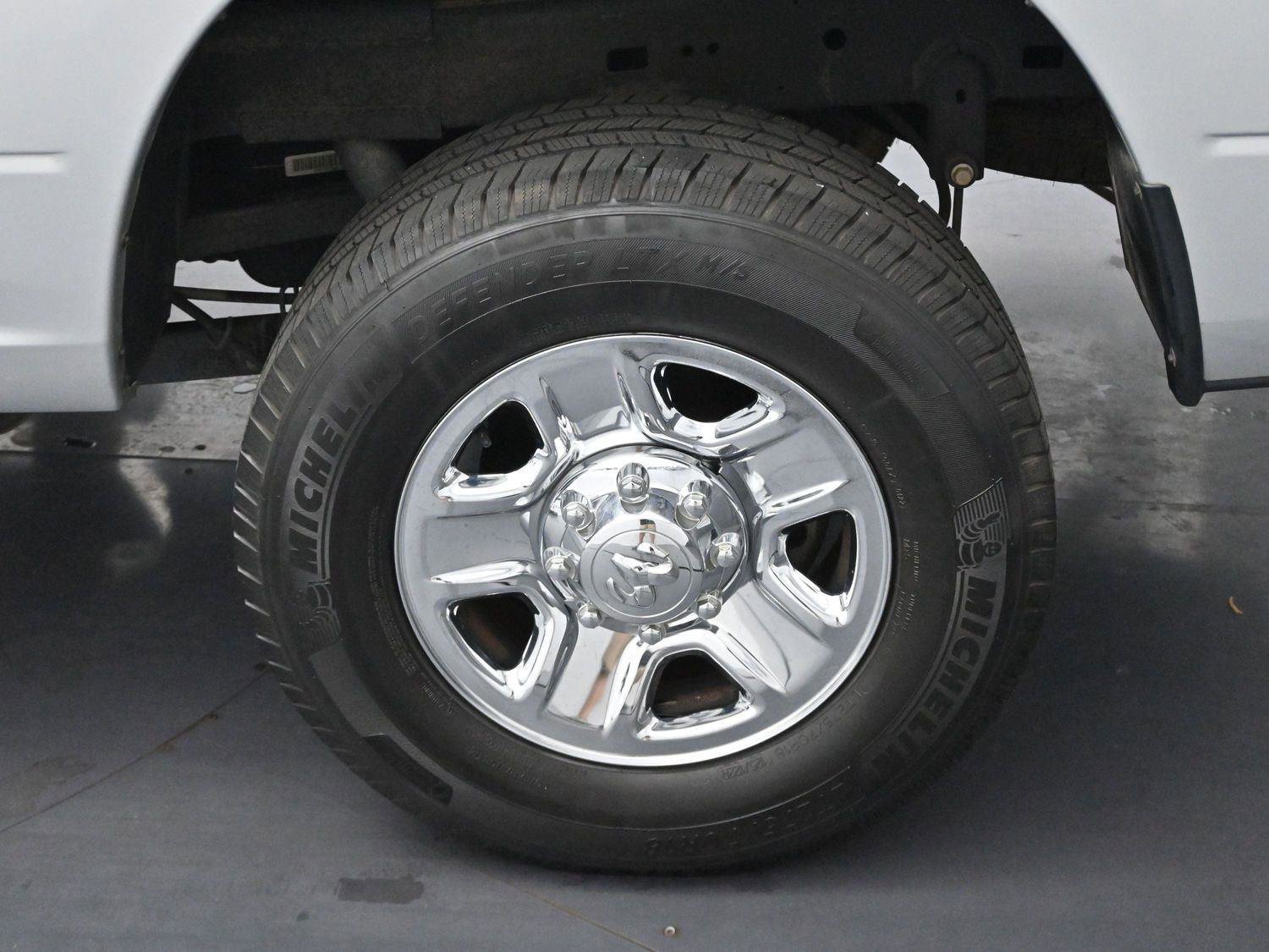 Used 2018 RAM 2500 SLT image 29