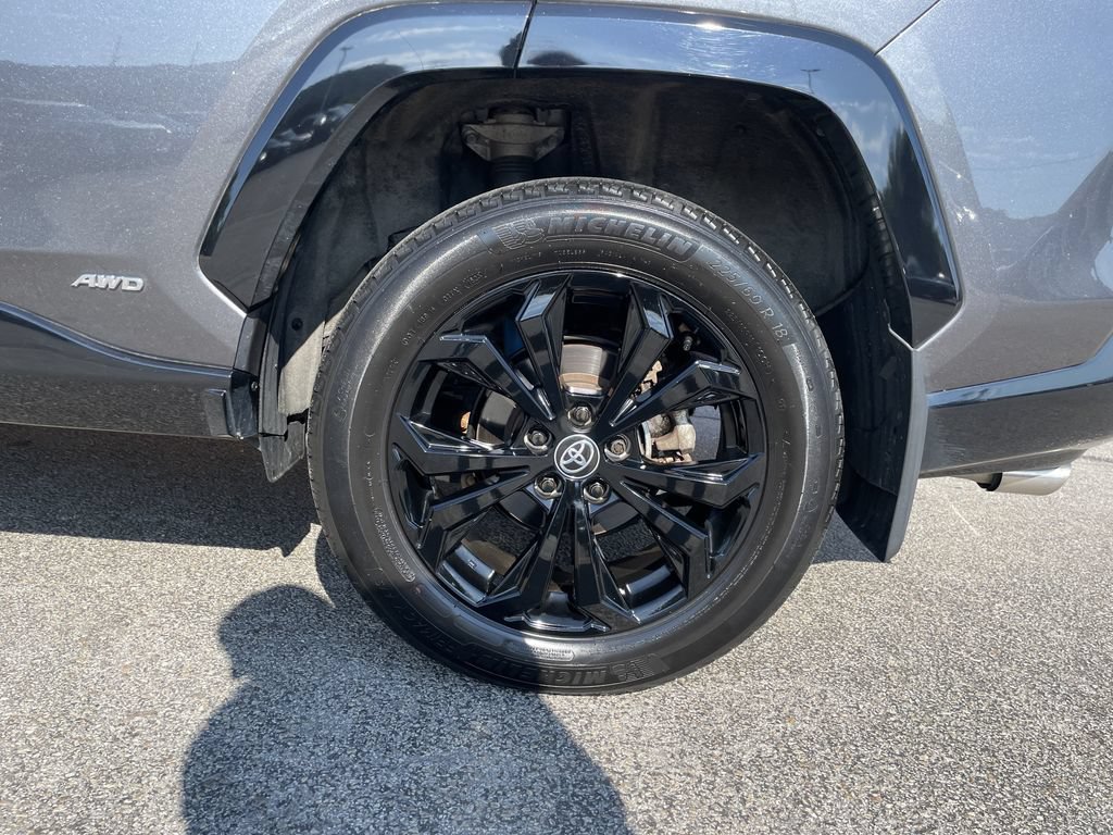 Used 2023 Toyota RAV4 XSE AWD/4WD image 10