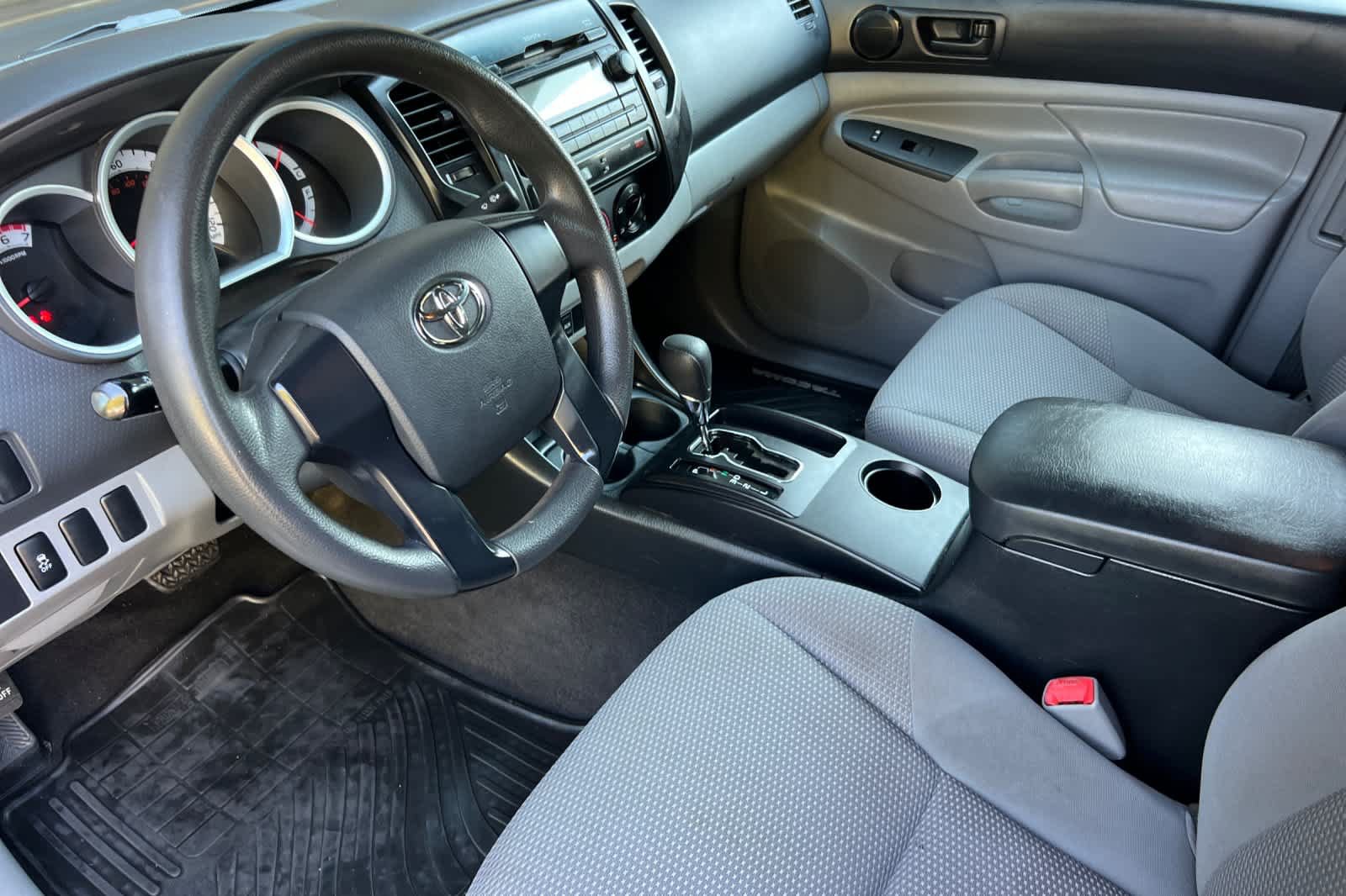 Used 2012 Toyota Tacoma 2WD Access Cab image 11