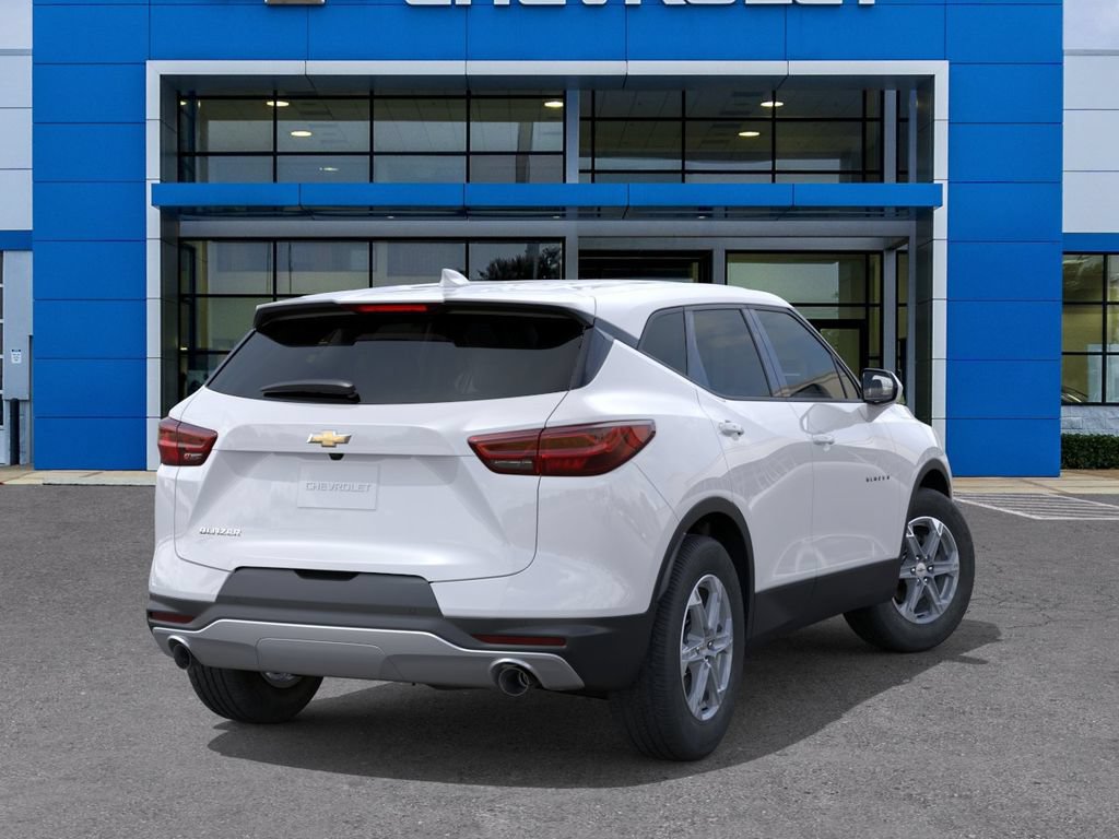 New 2026 Chevrolet Blazer LT FWD image 4