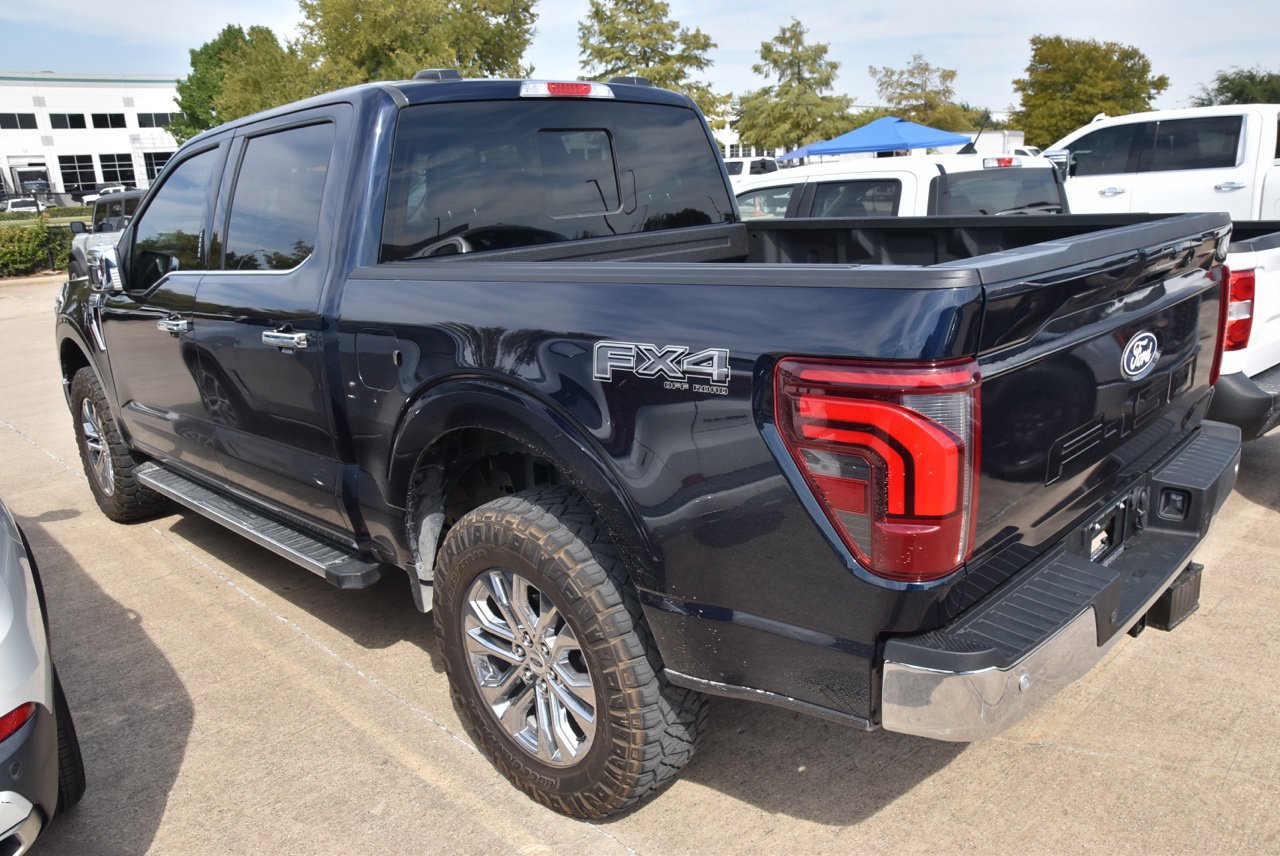 Used 2024 Ford F150 Lariat w/ FX4 Off-Road Package AWD/4WD image 7