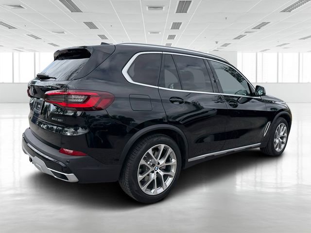 Certified 2022 BMW X5 xDrive40i image 3