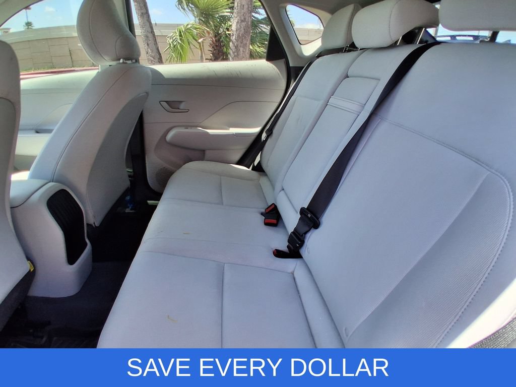 Used 2024 Hyundai Kona SE FWD image 15