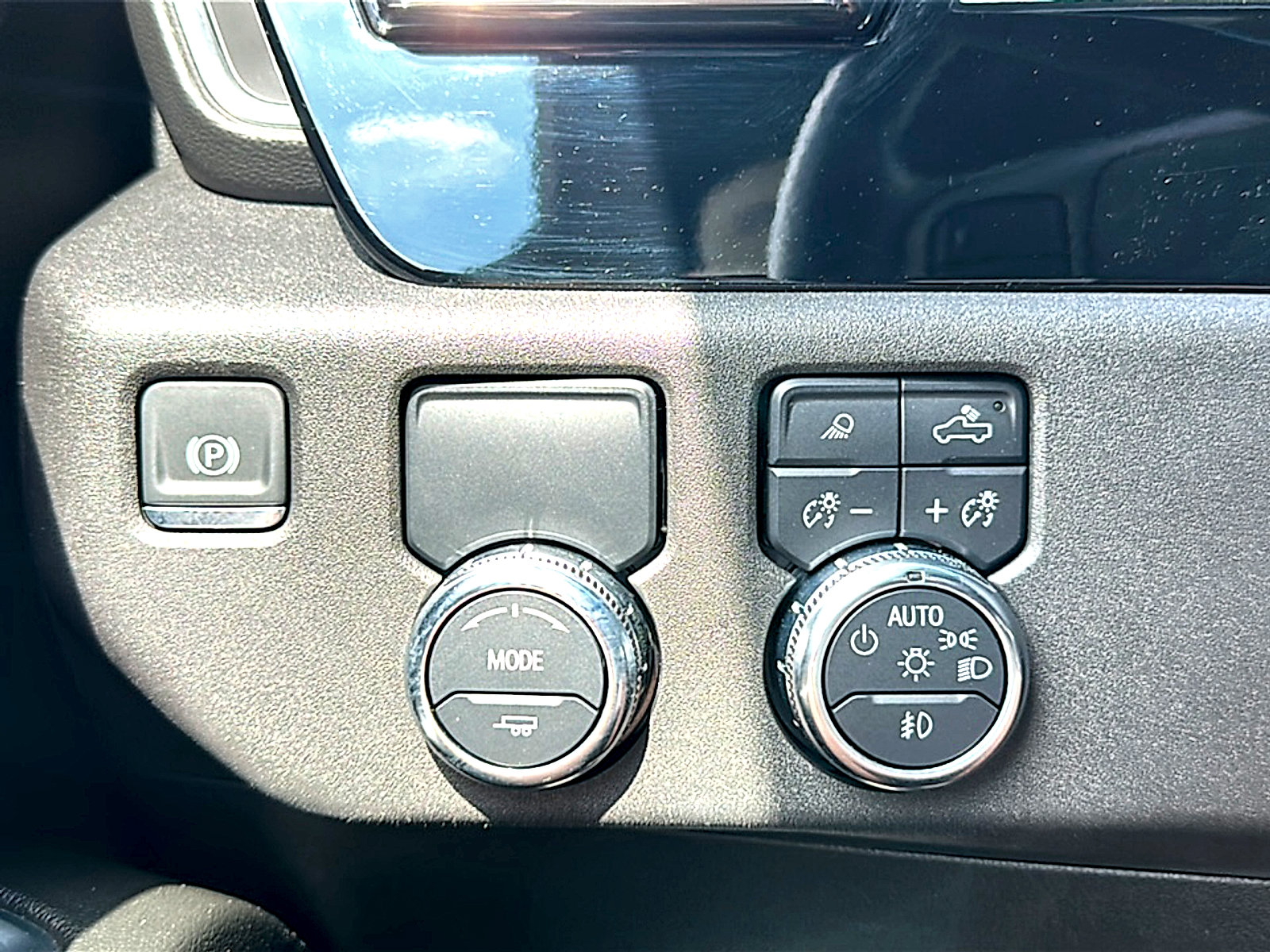 Used 2025 GMC Sierra 1500 SLT RWD image 36