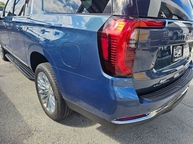 New 2026 GMC Yukon XL Elevation w/ Elevation Premium Package AWD/4WD image 15